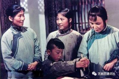 見(jiàn)聞|中國(guó)&ldquo;夢(mèng)工廠(chǎng)&rdquo;:中國(guó)電影的輝煌與這座雕像的故事息息相關(guān)_文化_網(wǎng)